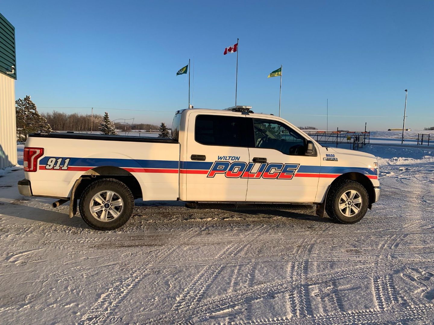 wilton police truck